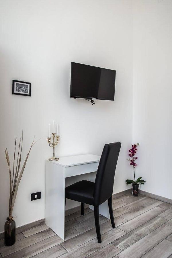 Lazy Gio Guest House Рим Экстерьер фото